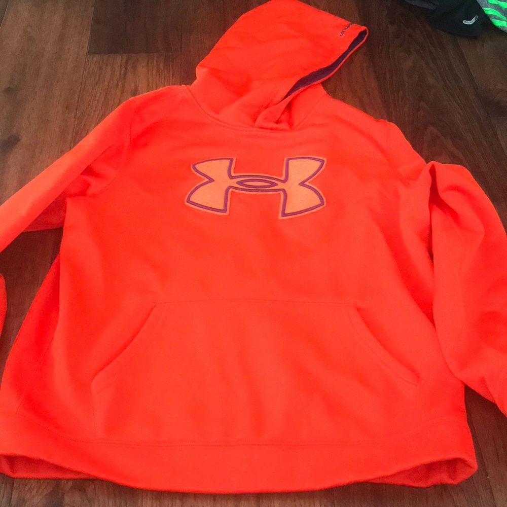 Under Armour large pullover hoodie